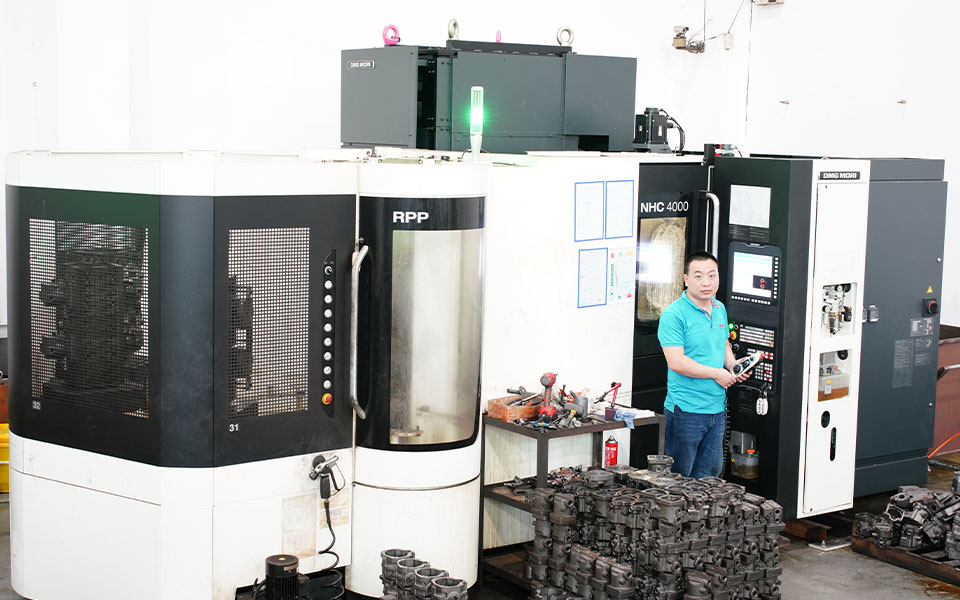 德国德马吉森精（DMG MORI NHC4000） 卧式加工中心 (5工作台)